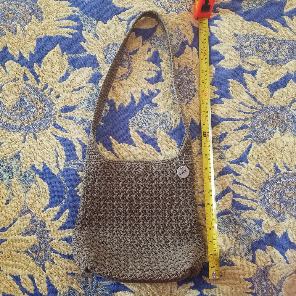 Tan Sak Purse - Picture 2 of 6